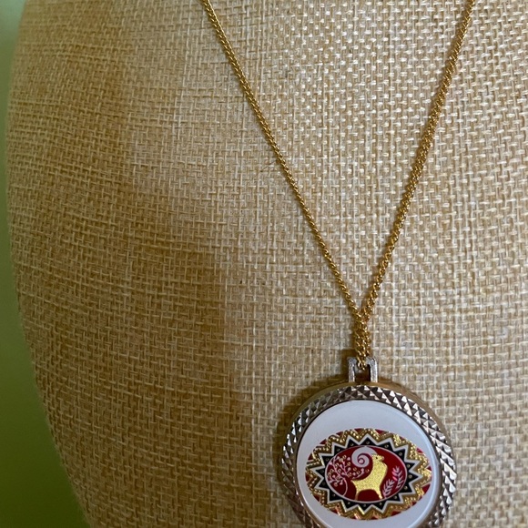 Double Sided Gold Necklace with Mountain Goat (Capricorn) and Egg motif - Picture 8 of 9